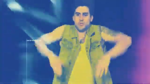 Yeik-Lawson-Rodriguez-Costa-Ricas-Call-Center-Rap-Breakdancing-commerical-3.png