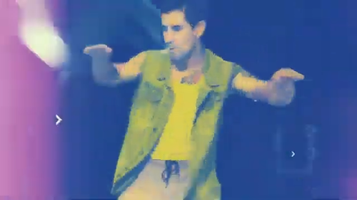 Yeik-Lawson-Rodriguez-Costa-Ricas-Call-Center-Rap-Breakdancing-commerical.png